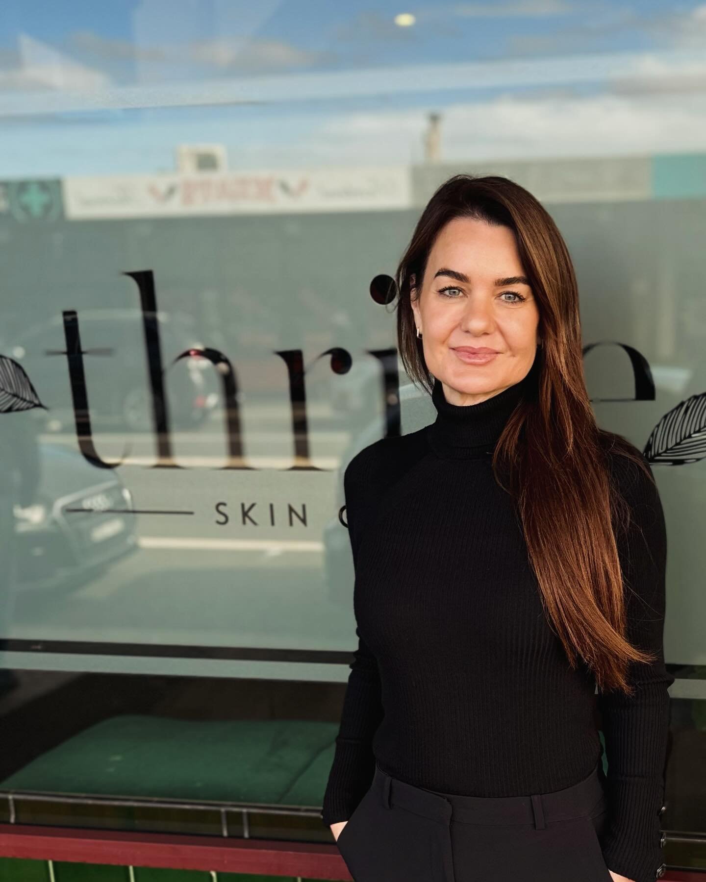 Meet Sarah!! 🌿
 

Sarah joins us as our new Clinic Manager, bringing a wealth of knowledge and leadership to our team. 

With over 26 years of dedicated experience in the Industry, Sarah comes with a Diploma of Beauty Therapy, Certificate in Laser &