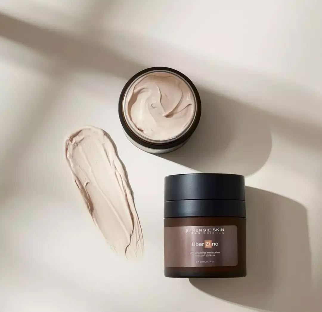 Spotlight on our bestselling moisturiser ✨ UberZinc&nbsp;✨ 

🍃&nbsp;21% zinc oxide for physical solar protection &amp; calming skin benefits&nbsp;
🍃&nbsp;non-greasy formula&nbsp;
🍃&nbsp;rich in antioxidants&nbsp;

This product can only be prescrib