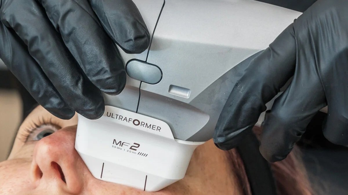 Hifu eyes closeup.jpg