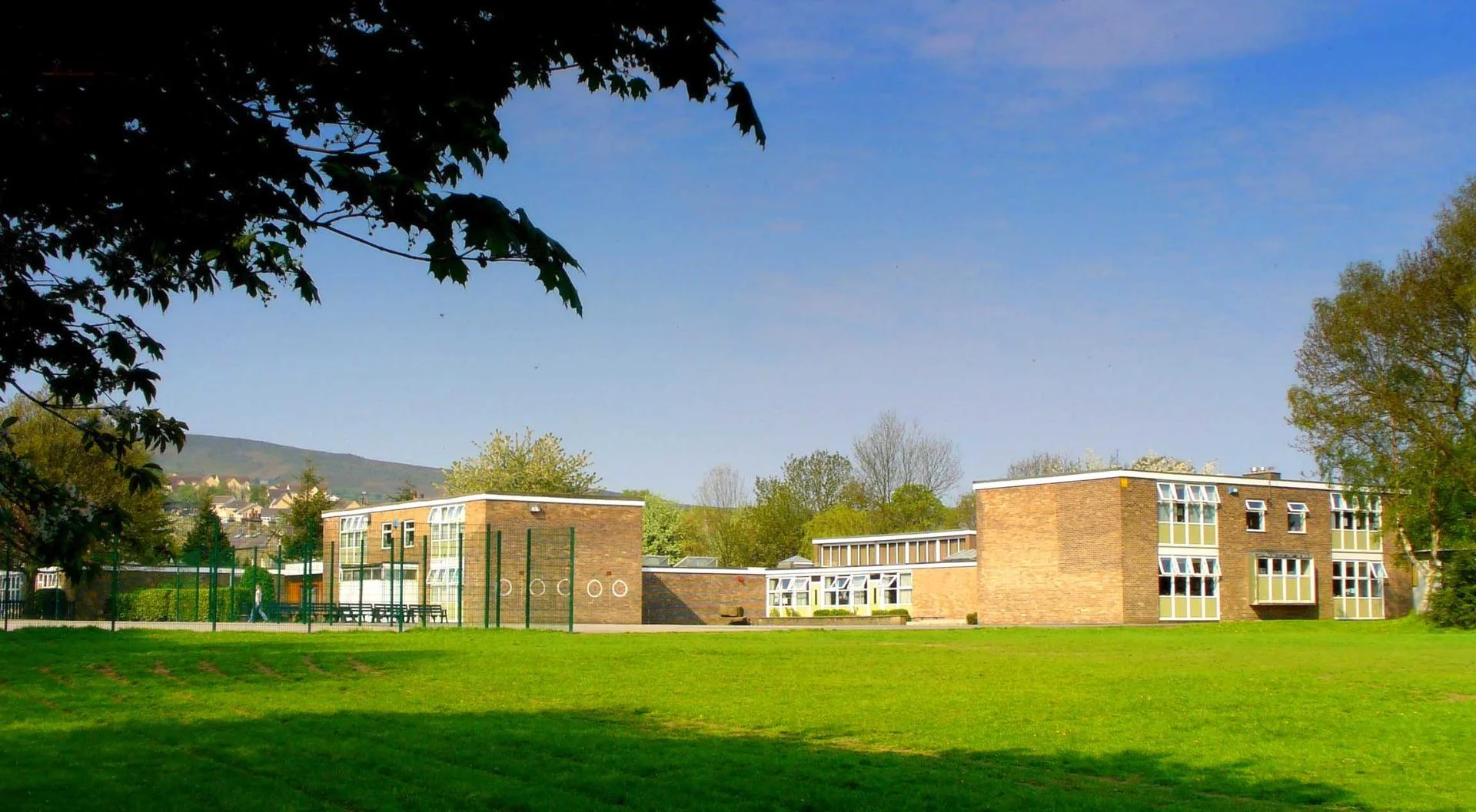 Meltham CE.jpg