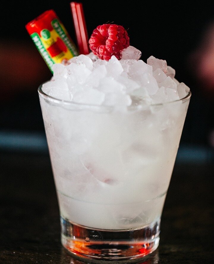 Dreaming of Drumsticks...and the #weekend to come.⁠
⁠
Plan in advance and book your table via #LinkInBio
