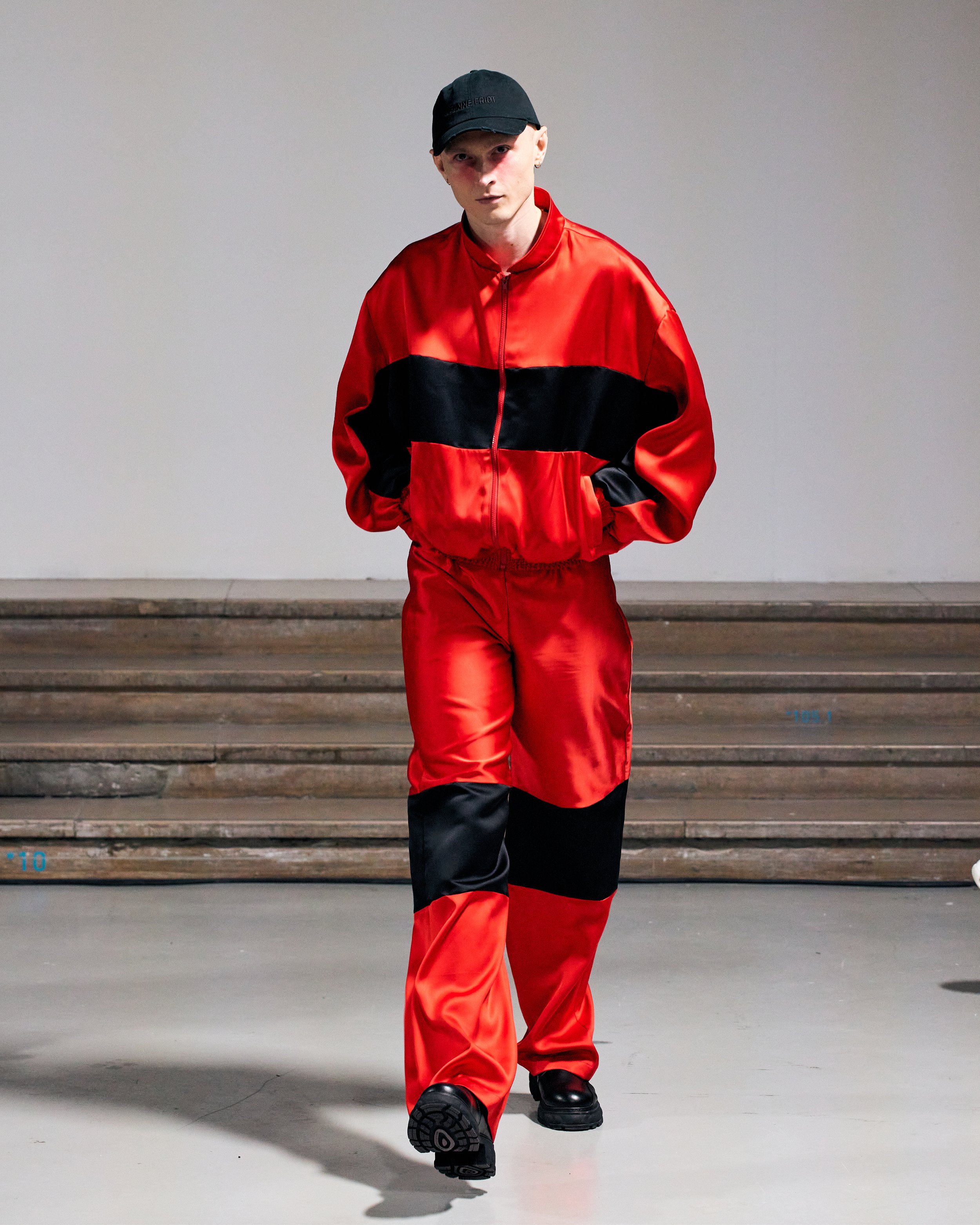 Kolor Magazine JEANNE FRIOT Fall 2023 Collection Look 9.jpg