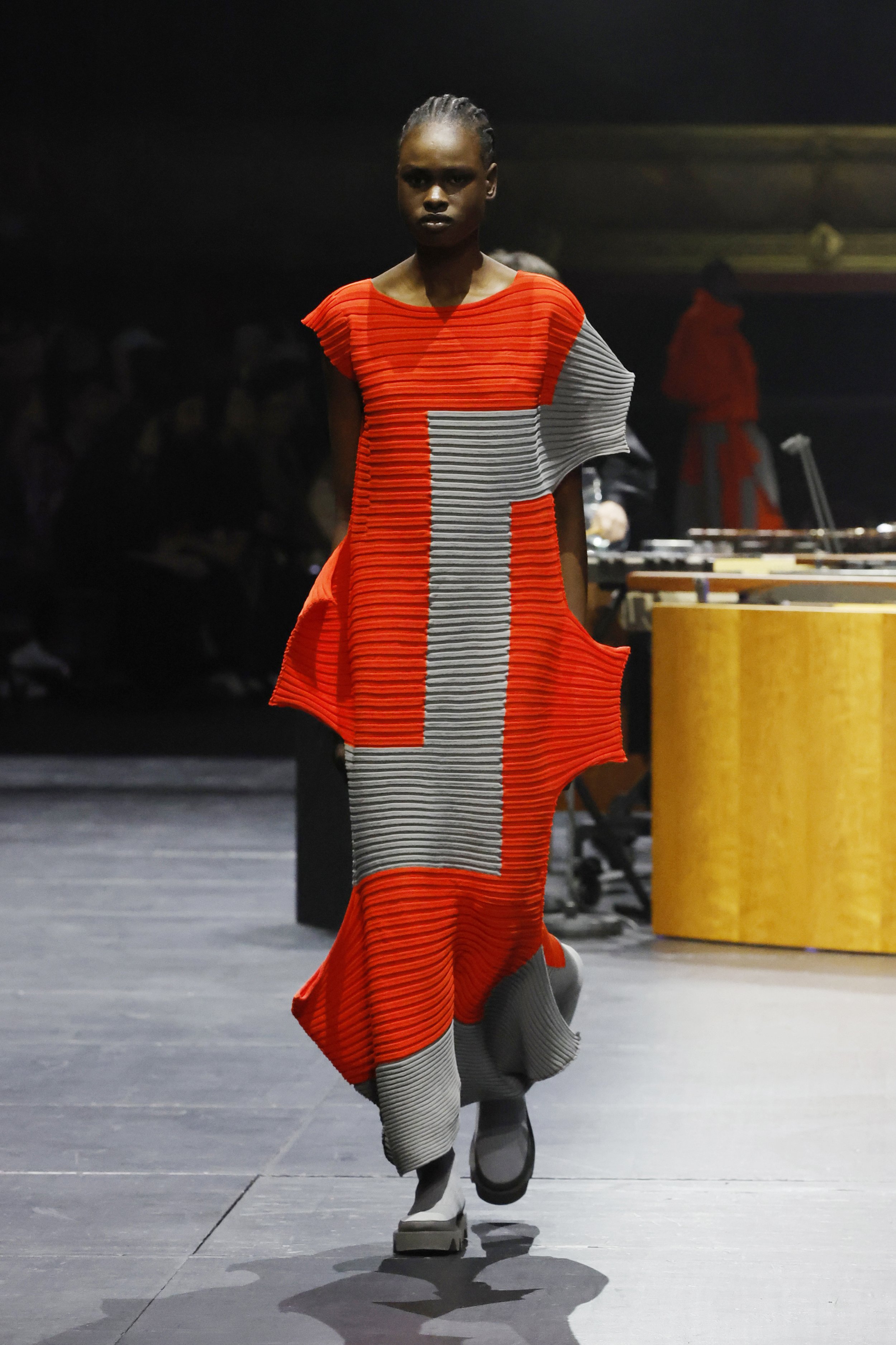 KOLOR MAGAZINE ISSEY MIYAKE_AW23_LOOK34.jpg