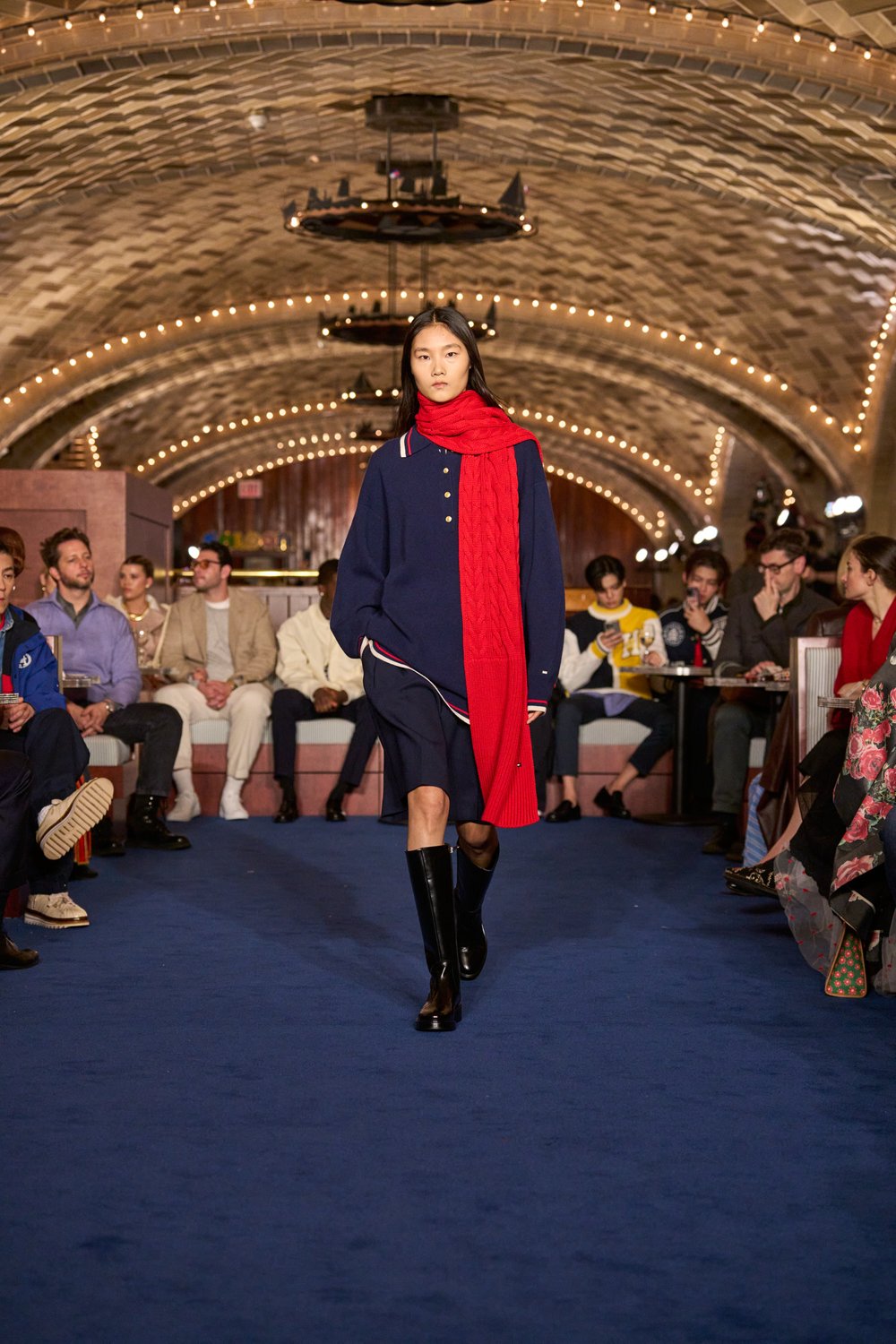 Kolor Magazine Tommy Hilfiger    FW24_NYFW_RUNWAYFULLLOOK_P6_027.jpg