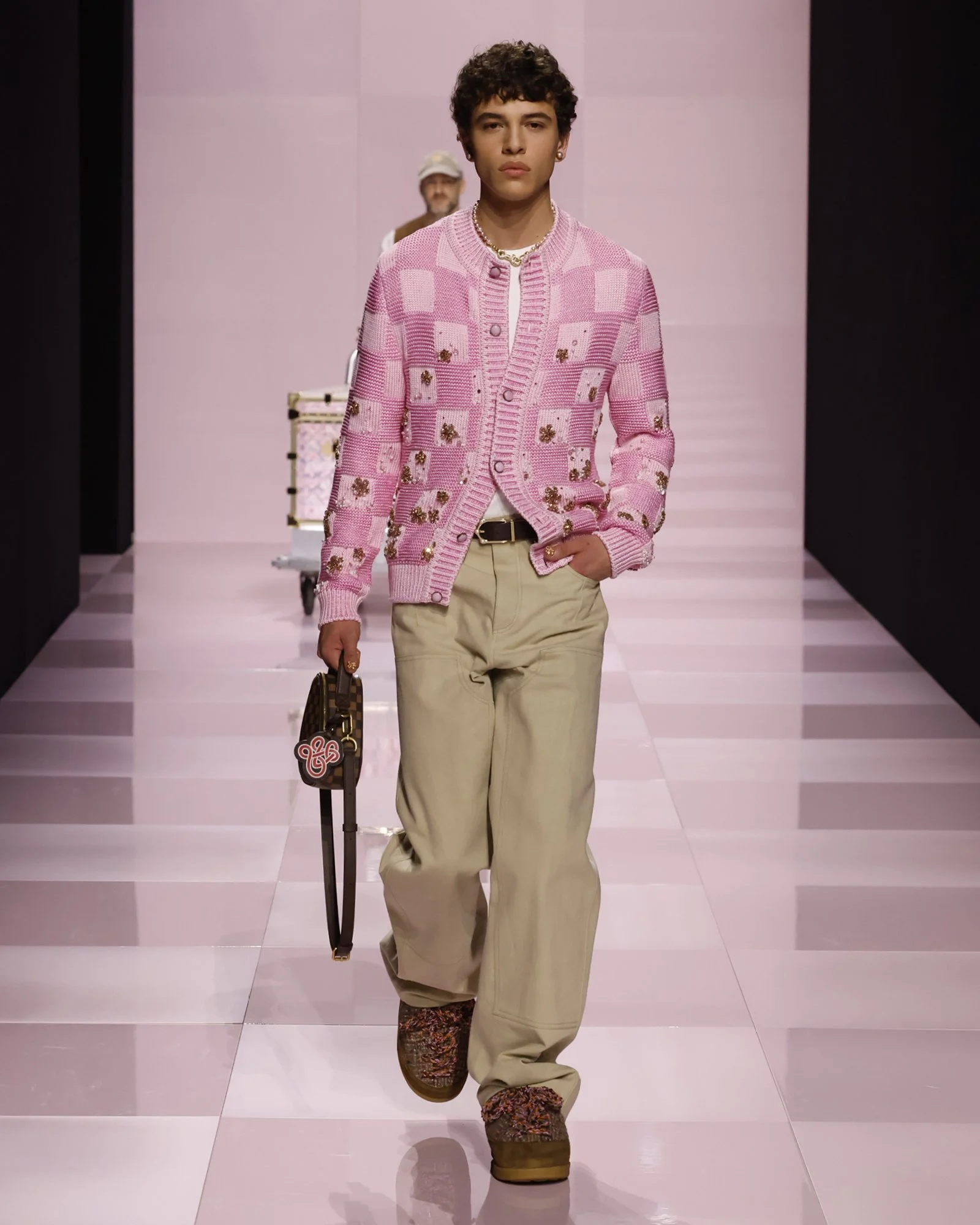 Kolor Magazine LOUIS VUITTON MENrsquo;S FALL-WINTER 2025 SHOW LOOK 24.jpg