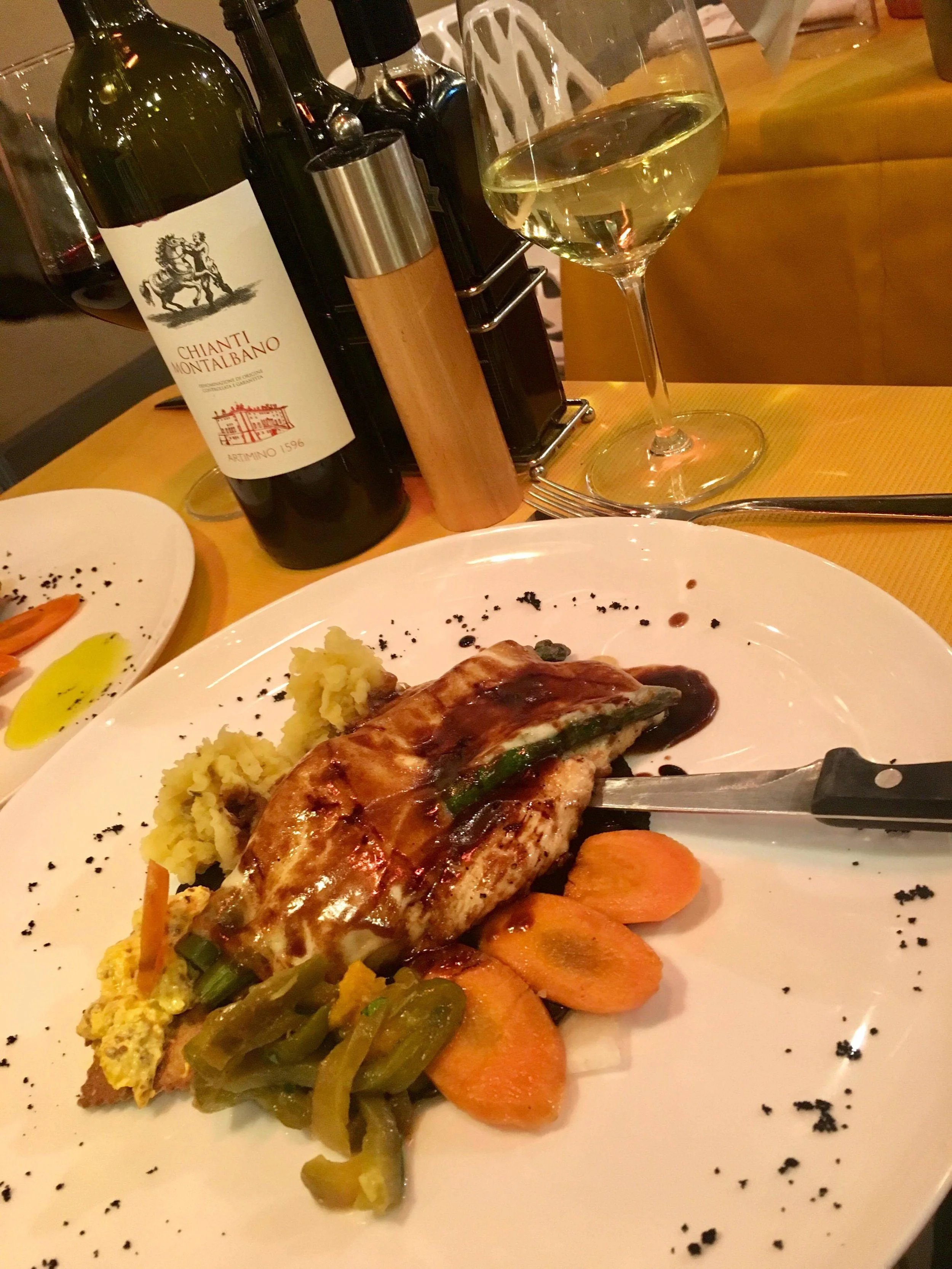 Beats a Caesar salad, et tu Carol?