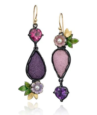 GK_square_space_393x464earrings2.jpg