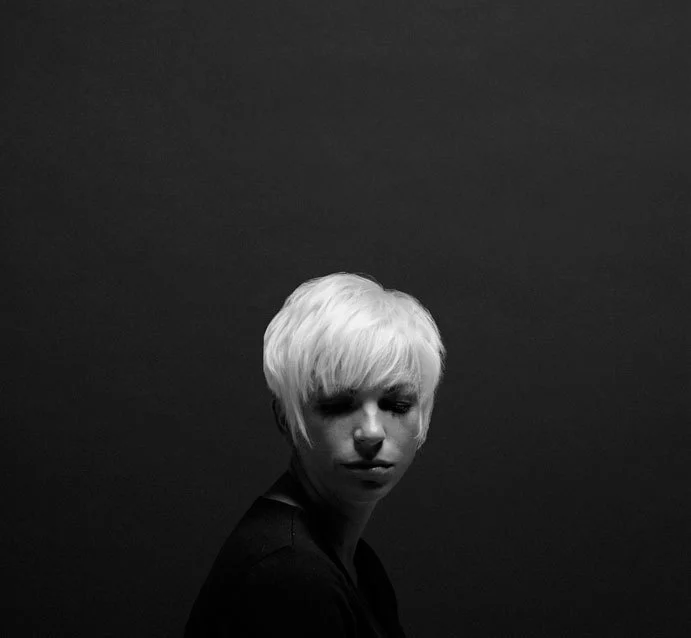 Blonde Silhouette Front
