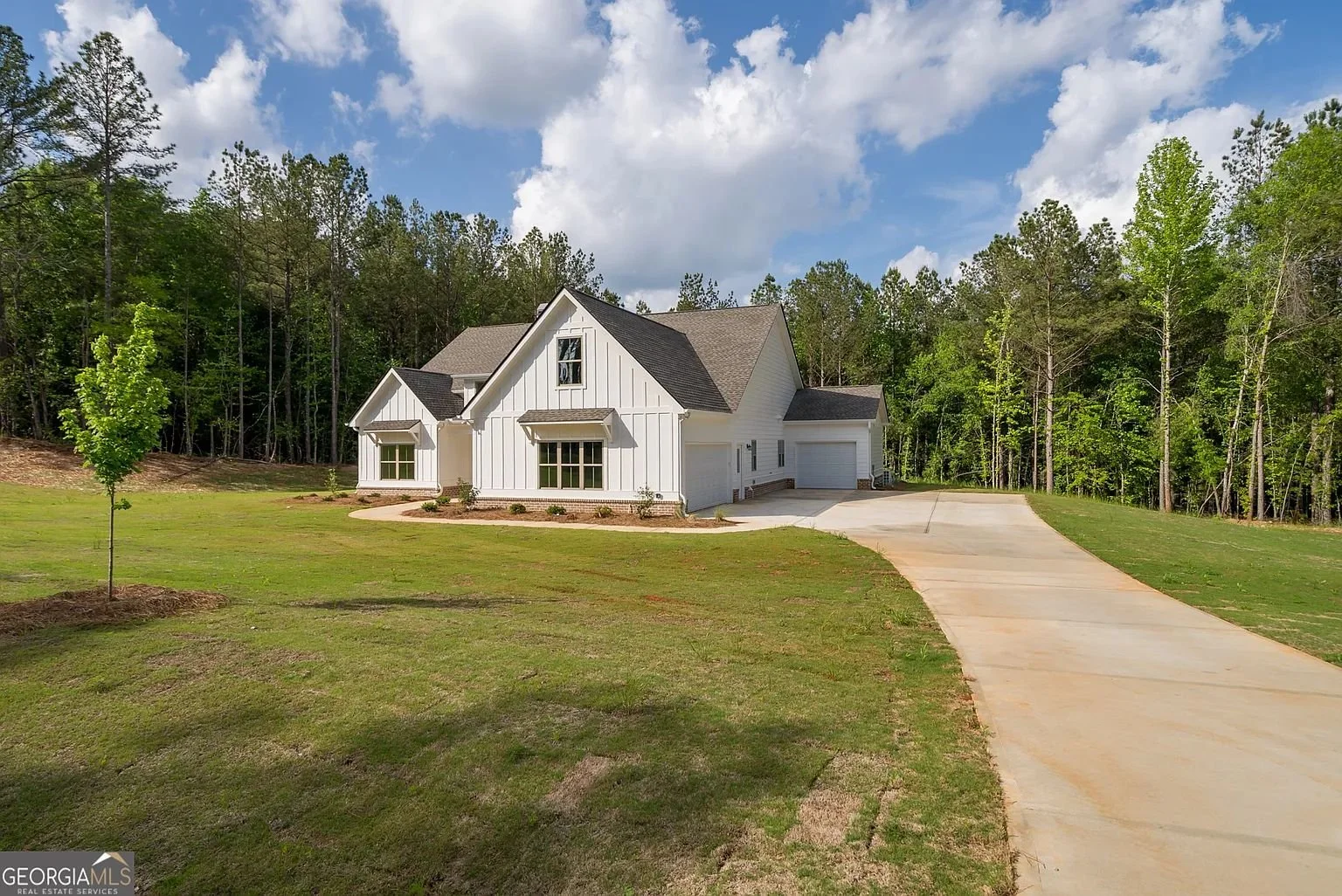 304 Woodfin Way 03.jpg