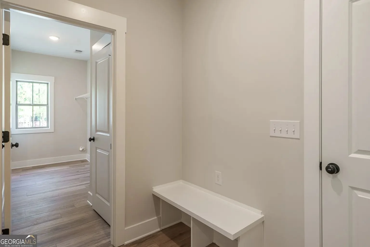 304 Woodfin Way 13.jpg