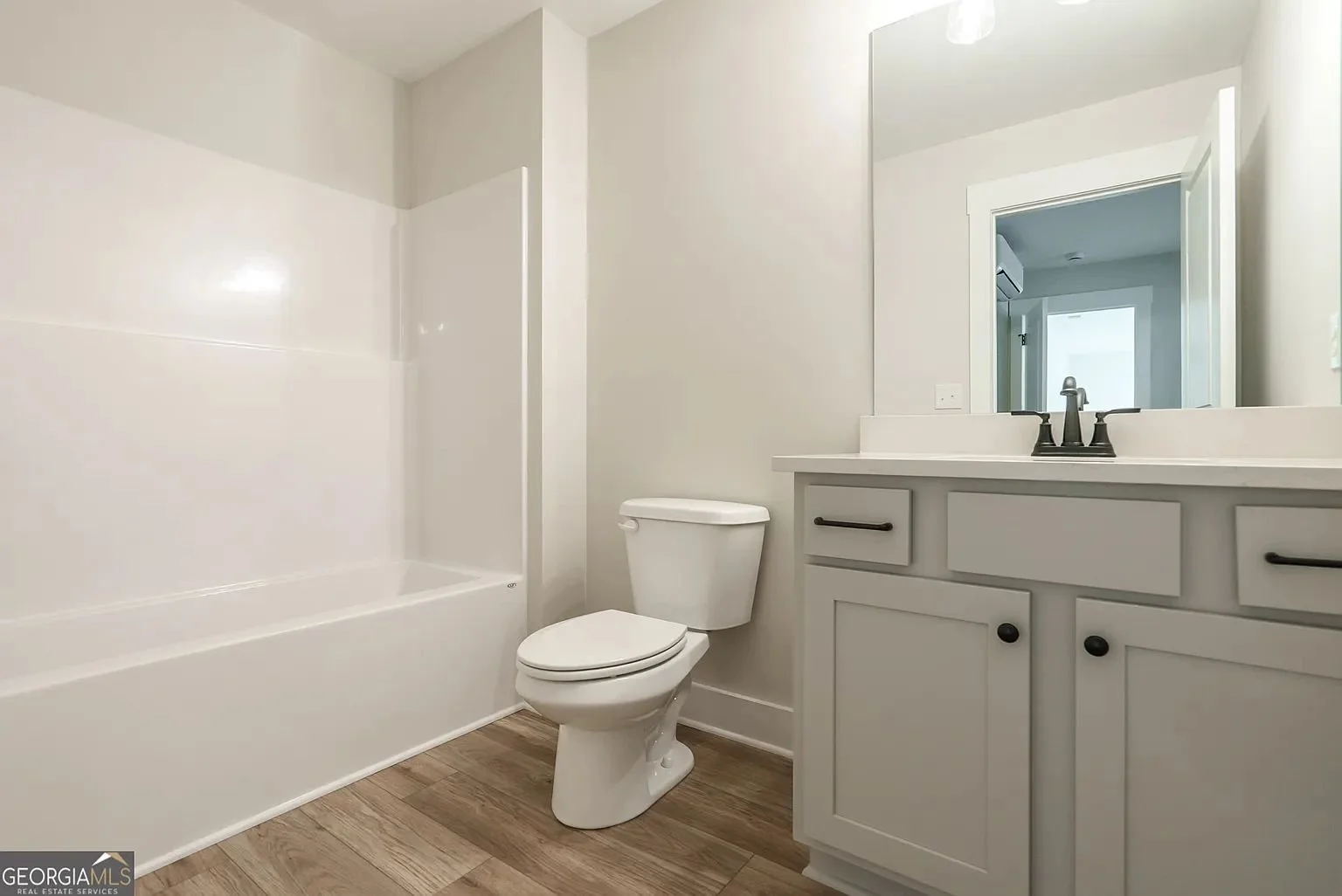 304 Woodfin Way 23.jpg