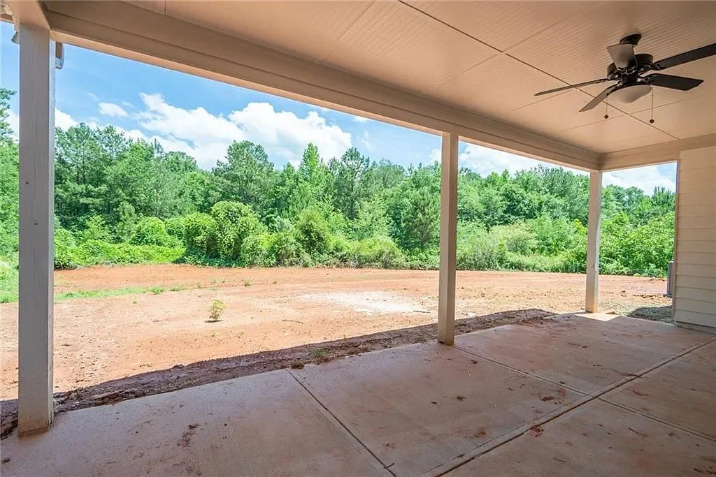 347 Woodfin Way 17.jpg