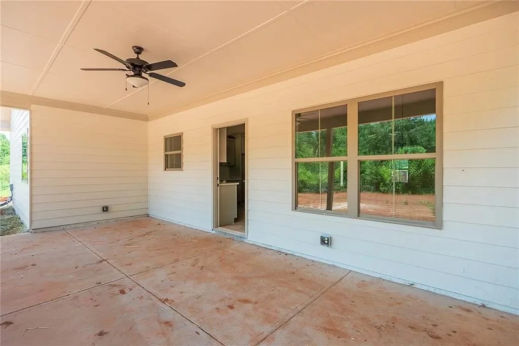 347 Woodfin Way 18.jpg