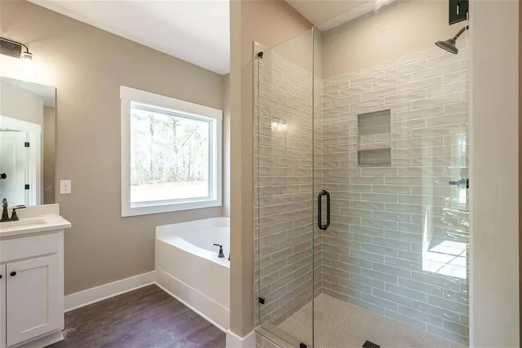 218 Woodfin Way 09.jpg