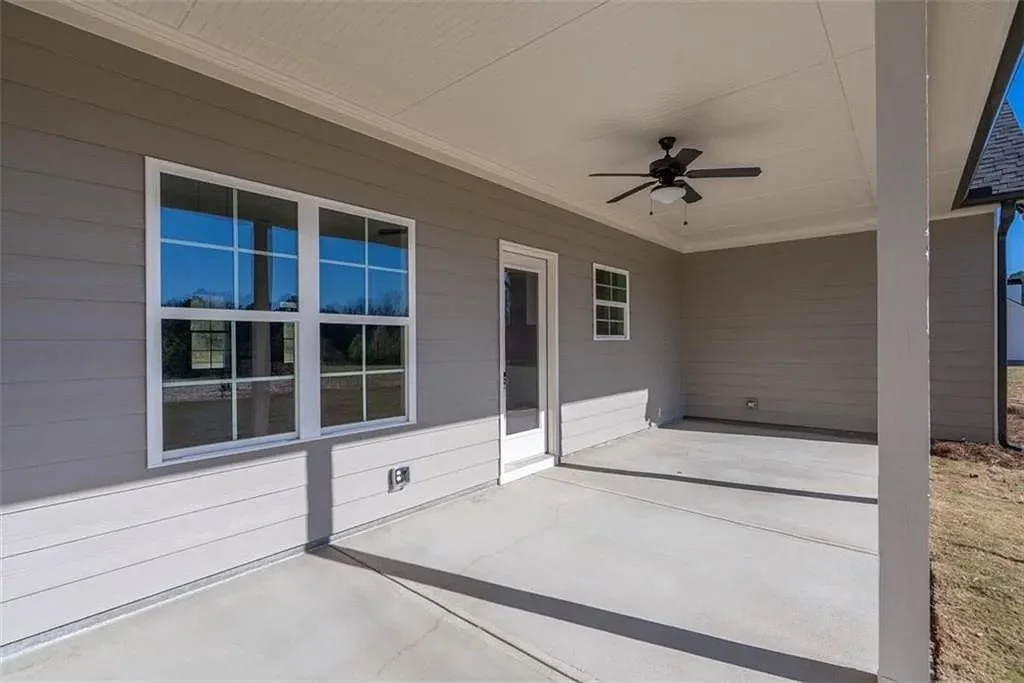 218 Woodfin Way 18.jpg
