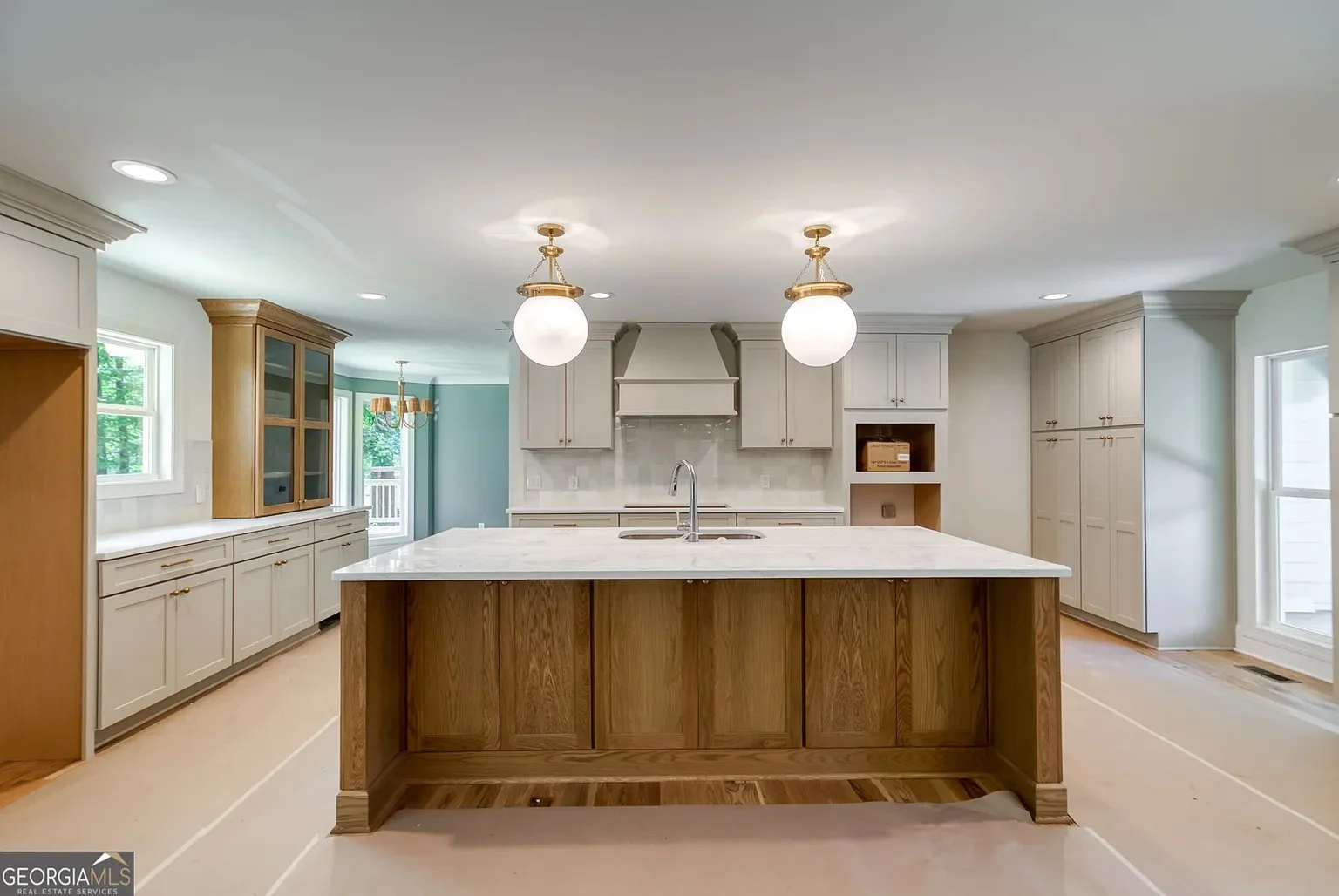 200 Whitney St 07.jpg