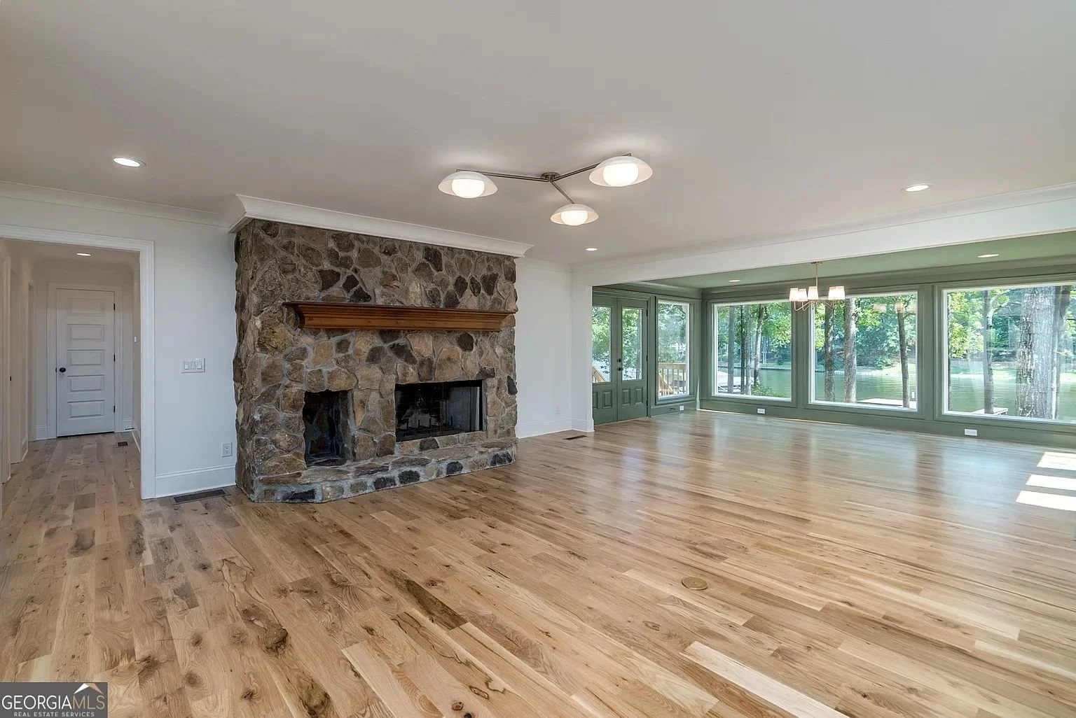 200 Whitney St 13.jpg