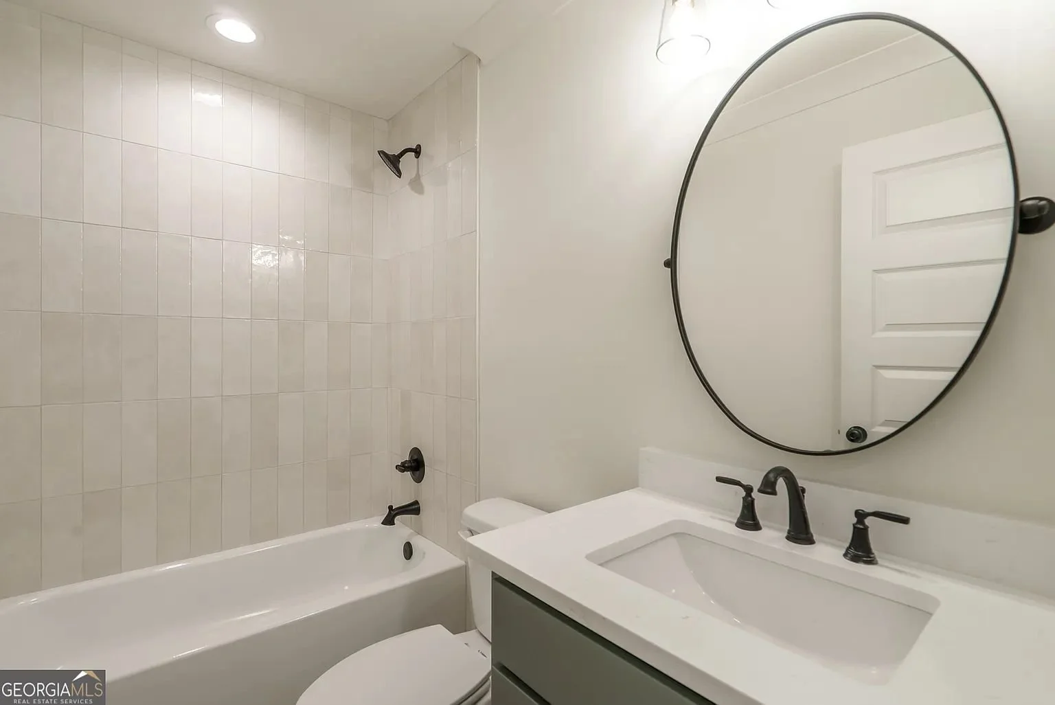 200 Whitney St 28.jpg