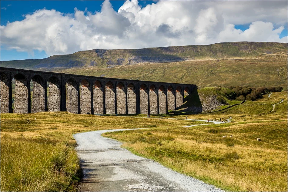 Whernside and viaduct.jpg