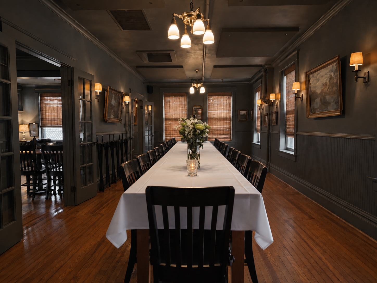 Symmetrical Vintage Dining Room.png