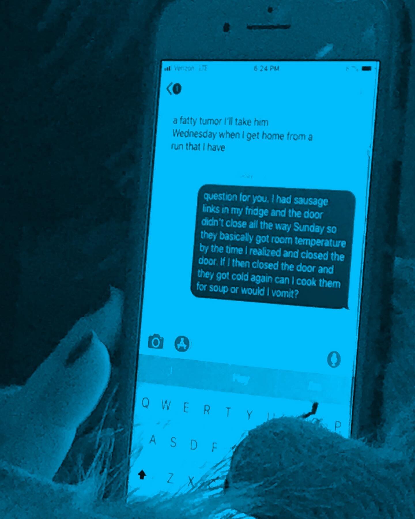 📱 A little sneak peek at @jeffmermelstein&rsquo;s sneak peeks 👀 of text exchanges in New York for his recent project #nyc. A selection of these fascinating insights into the private lives of the city&rsquo;s residents will be featured in our upcomi