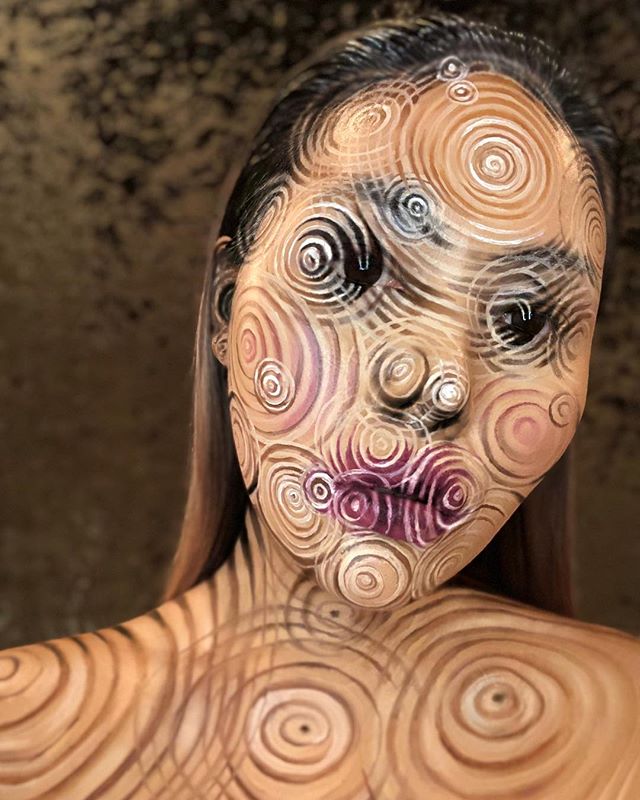 This is #MAKEUP &bull; #Ripples of you all over me. ⁣⁣
⁣⁣
Inspired by @miles_art and dreams.🌀⁣
⁣⁣
Products:⁣⁣
@makeupforeverca Ultra HD Concealers ⁣⁣
@makeupforeverofficial Flash Case⁣⁣
@kryolanofficial Aquacolors ⁣⁣
@maccosmeticscanada Black Acryli