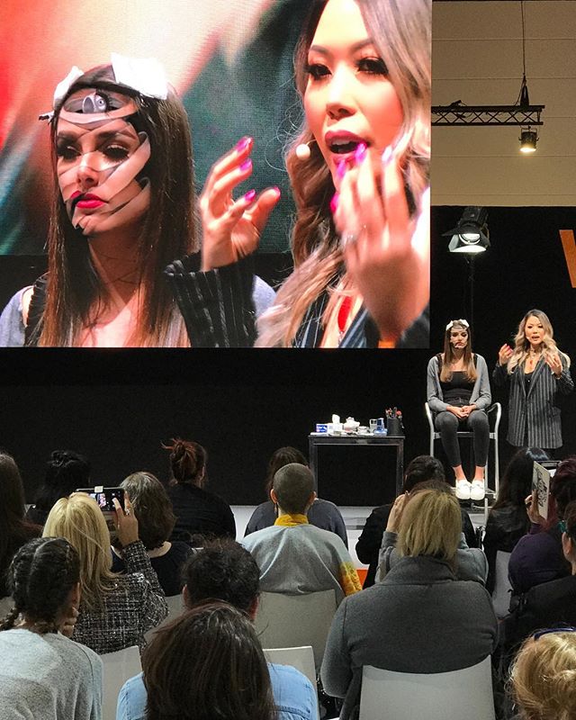I LOVE YOU D&Uuml;SSELDORF! 🇩🇪⁣⁣⁣
⁣⁣⁣
THANK YOU @kryolanofficial @kryolandeutschland for inviting me to teach this Masterclass and Workshop at @beauty_duesseldorf! It was an absolute honour to be able share my art with everyone using my all-time fa