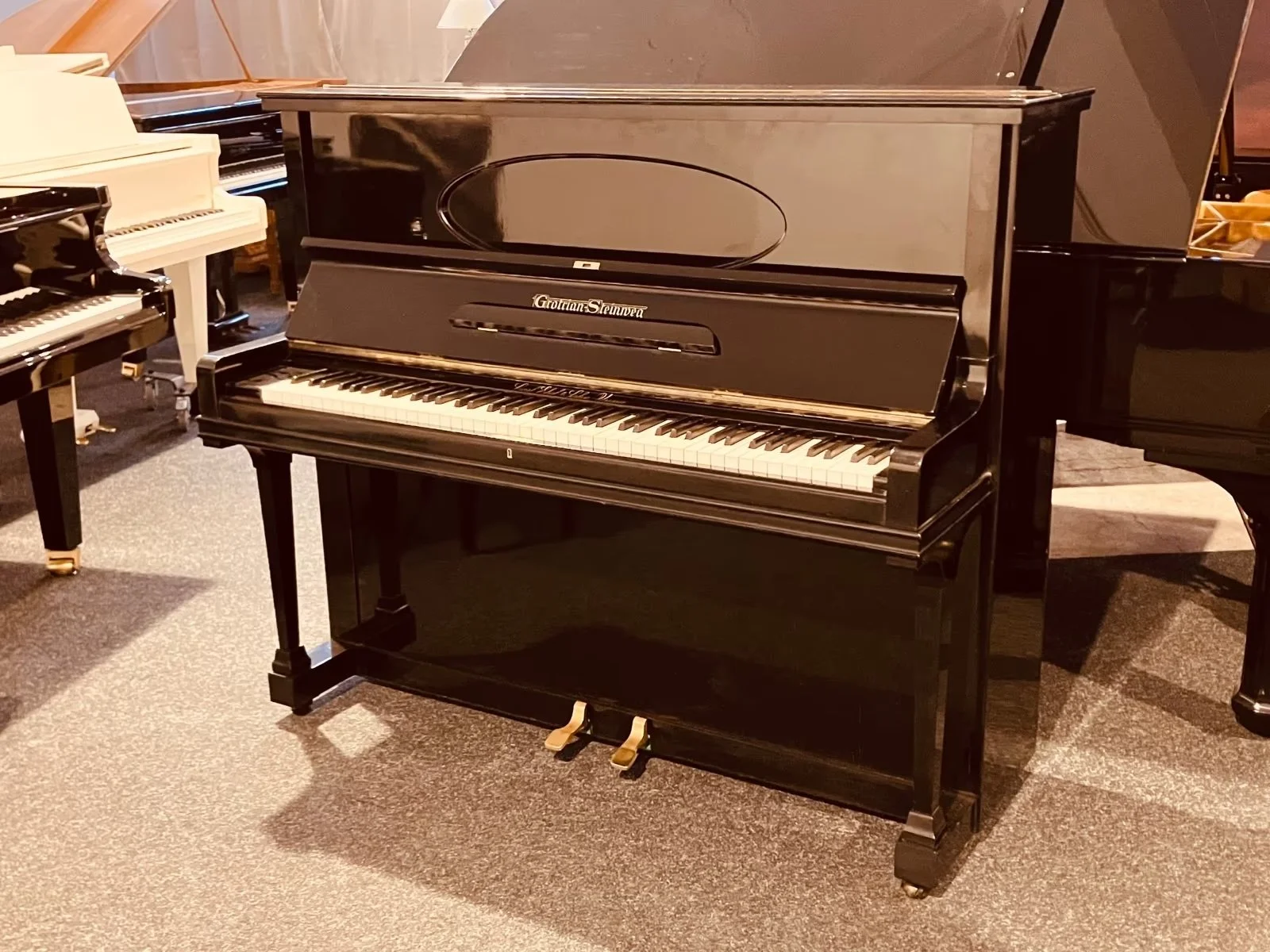 Grotrian-Steinweg GS-125
