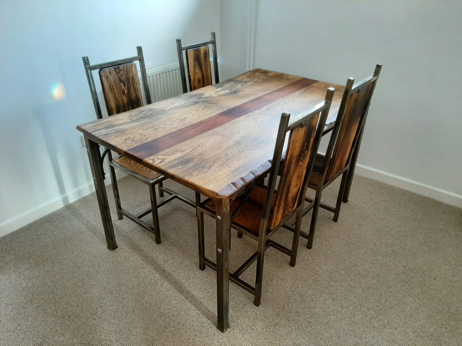 table finished.jpg