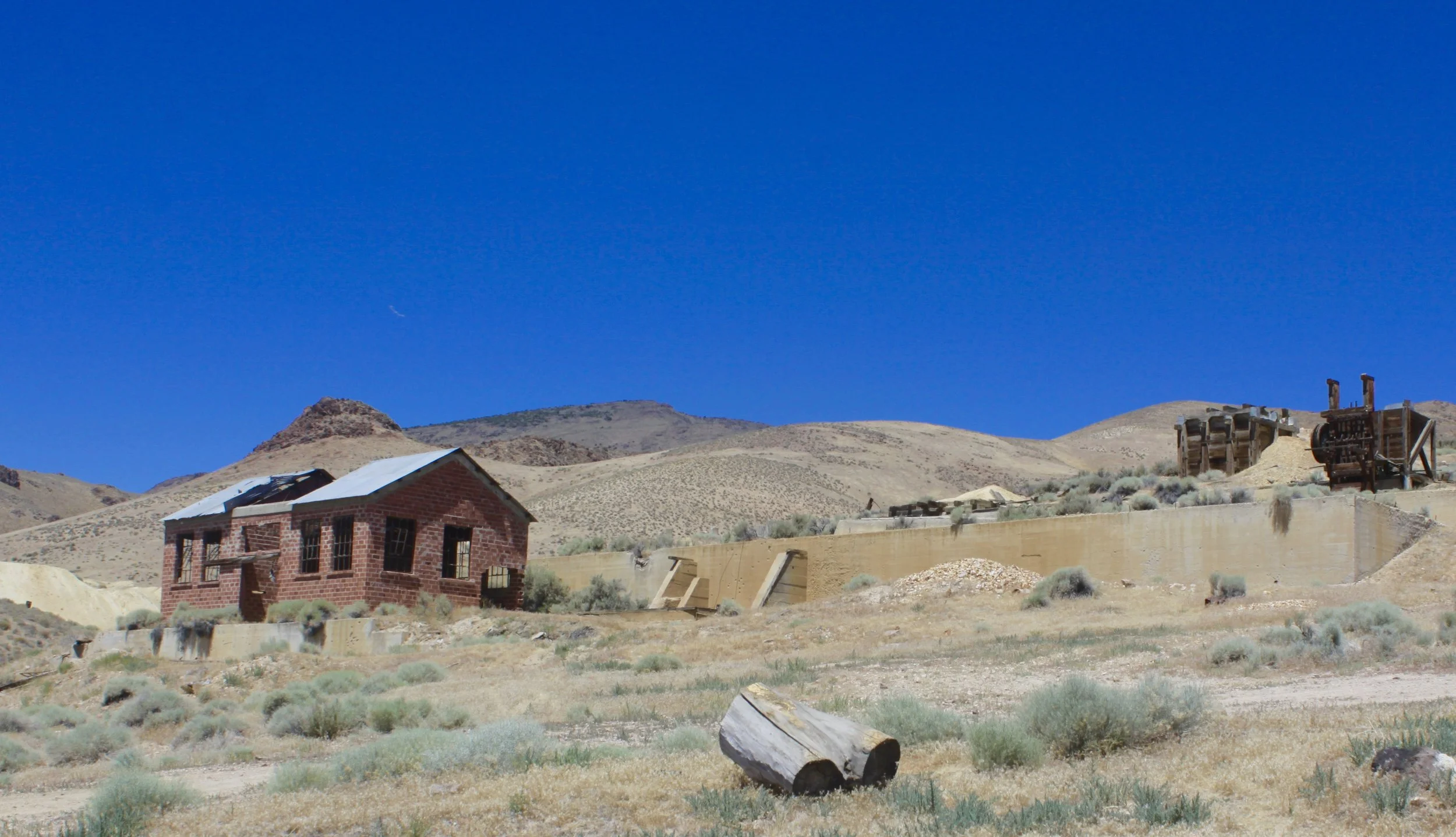 The main Office Building of Tunnel Camp.