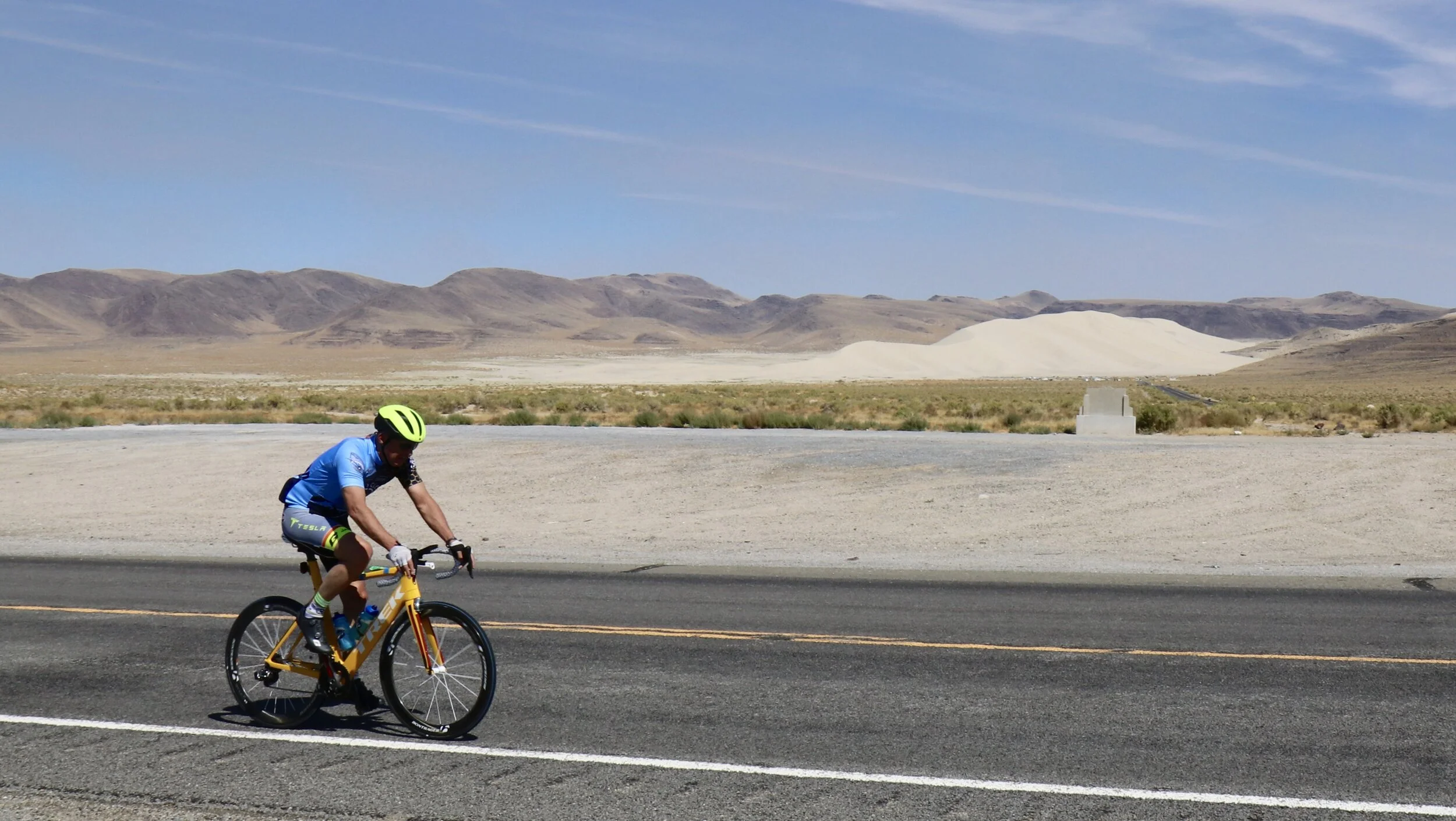 Kevin flying past Sand Mountain