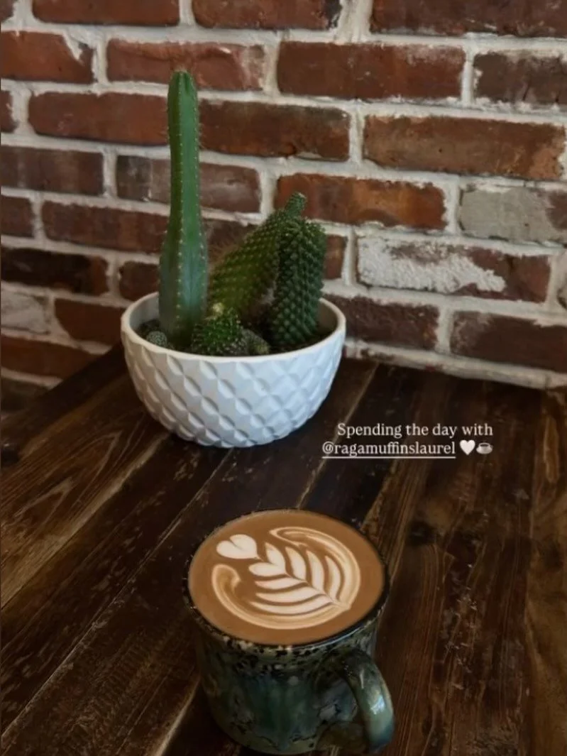 What's a better way to spend the day? 🍫☕️
📸: @bmorefoody