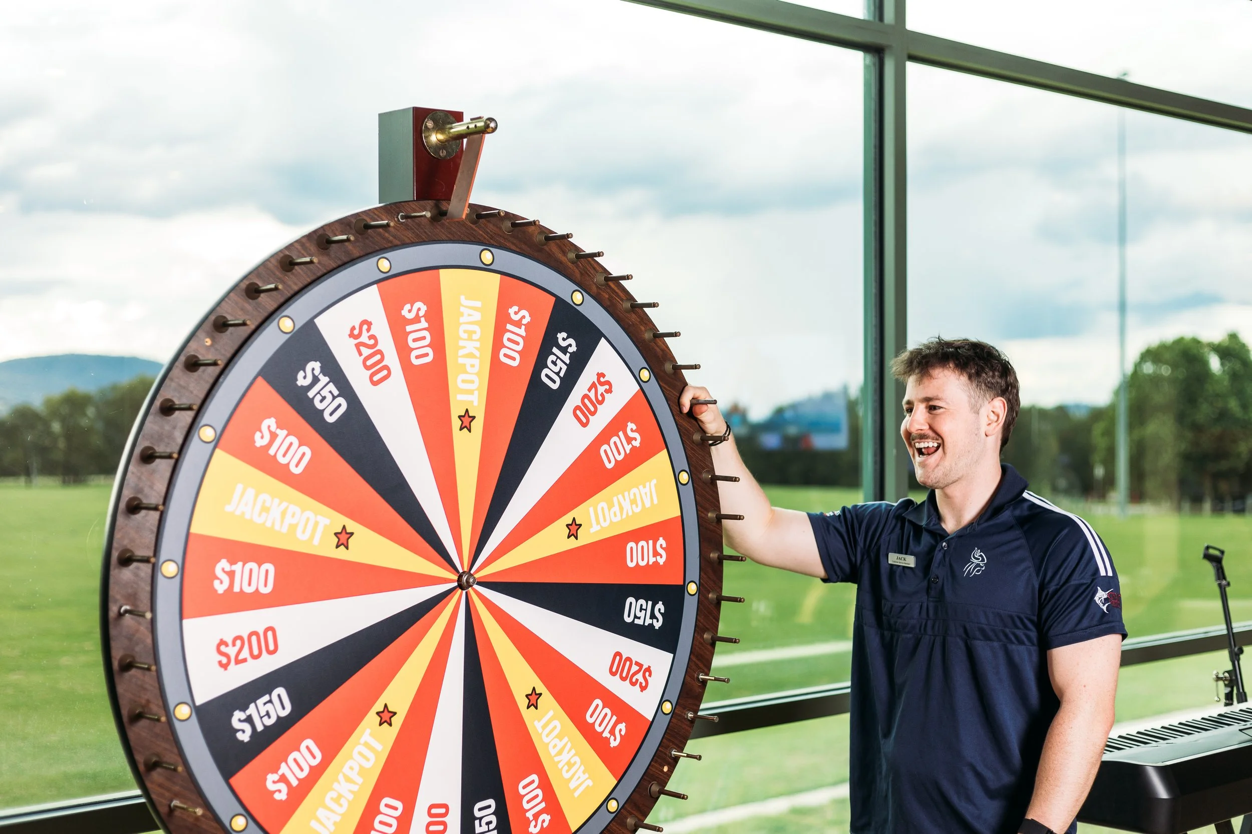 Weeknight Raffles at Vikings