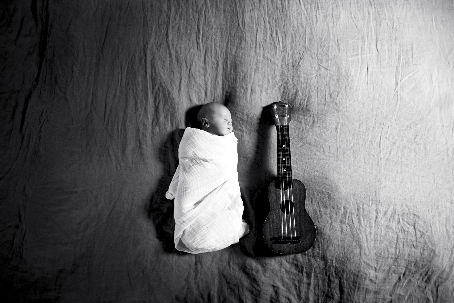 Marlowe+ukulele.jpg
