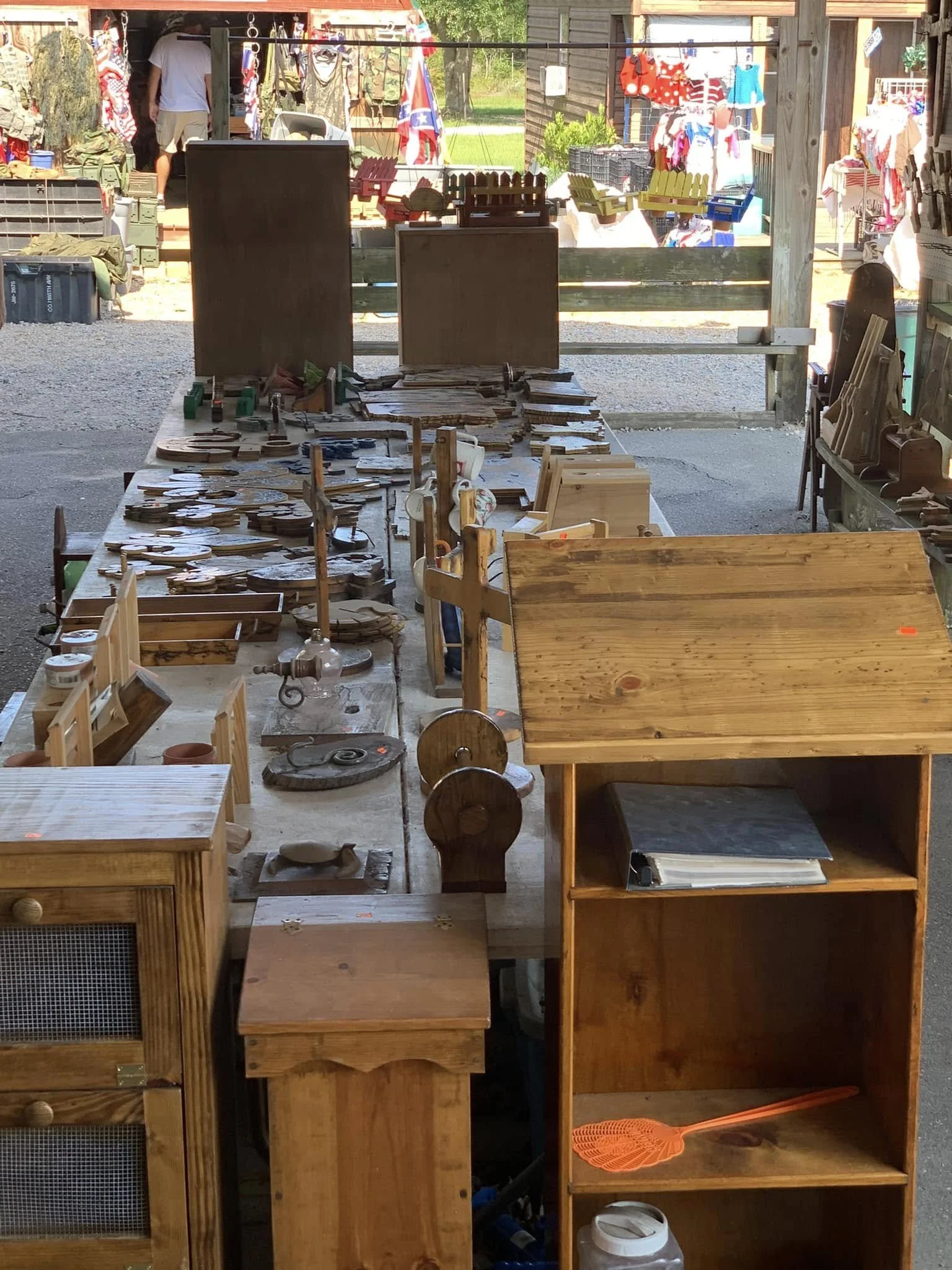 Flea-Market-crafts-woodworking.jpg