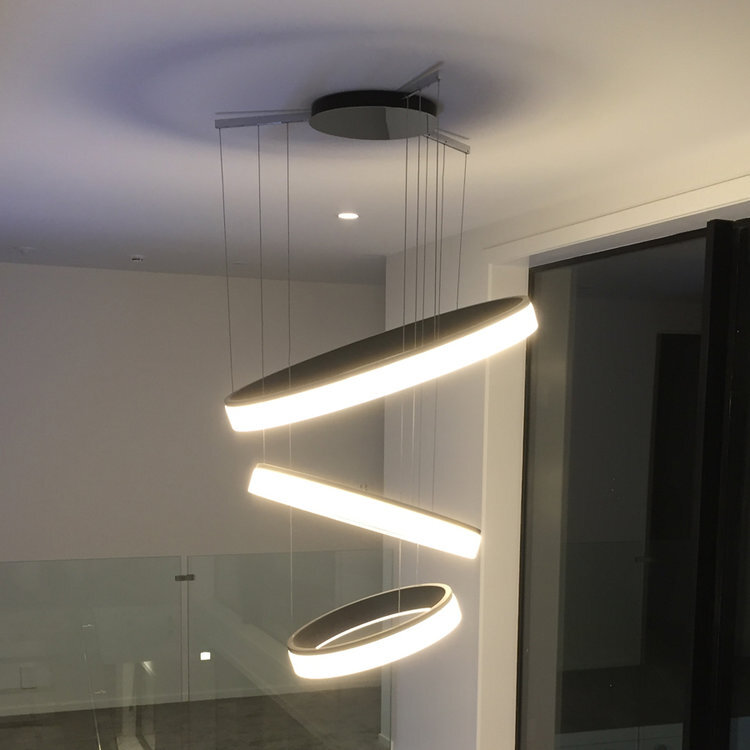 JBS_interior-lighting_chandelier_900_900_V.jpg