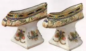 Ch 69 - Gao Di Er shoes.png