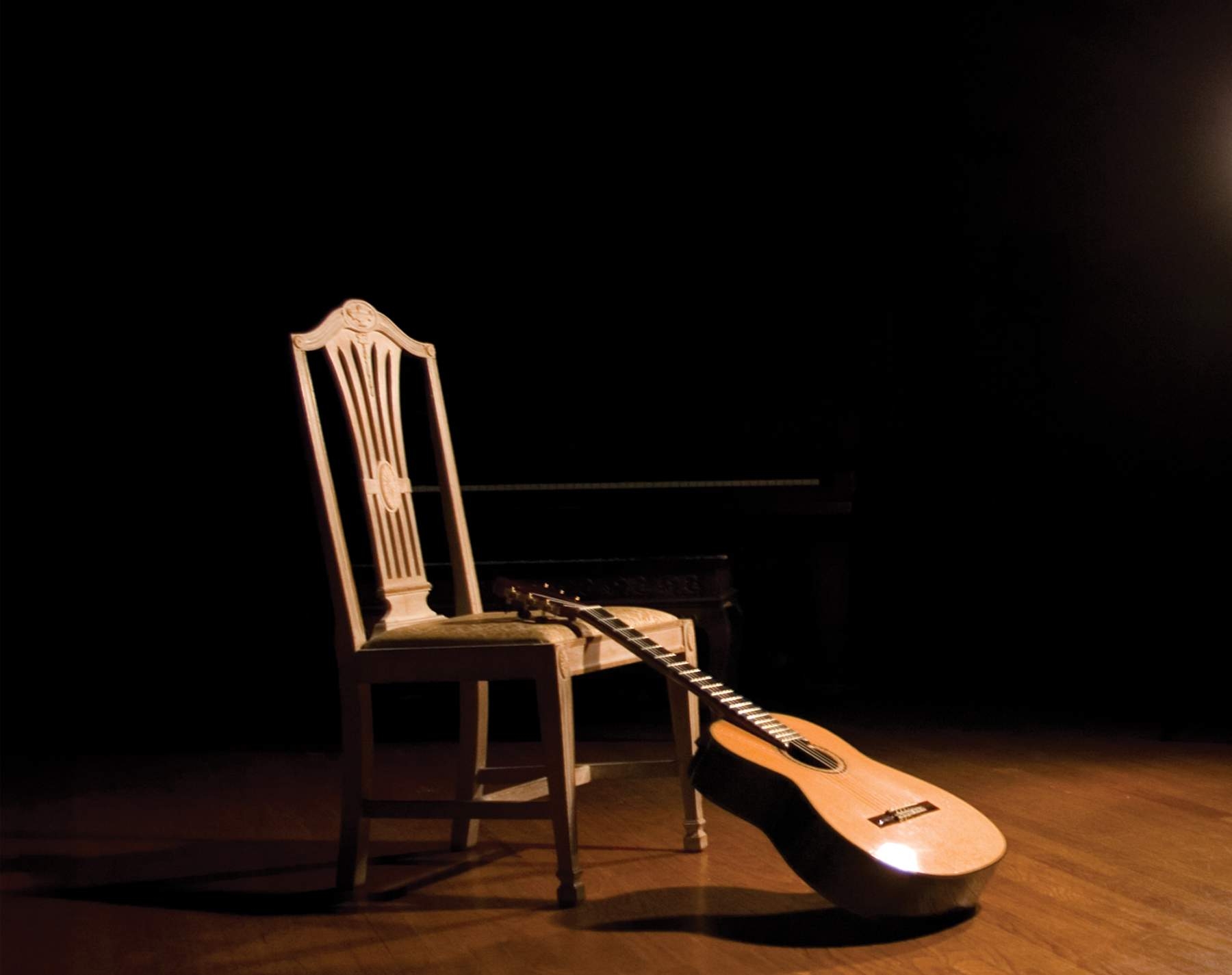 ERIC-CD-HOMAGE_Photo_Back website.JPG