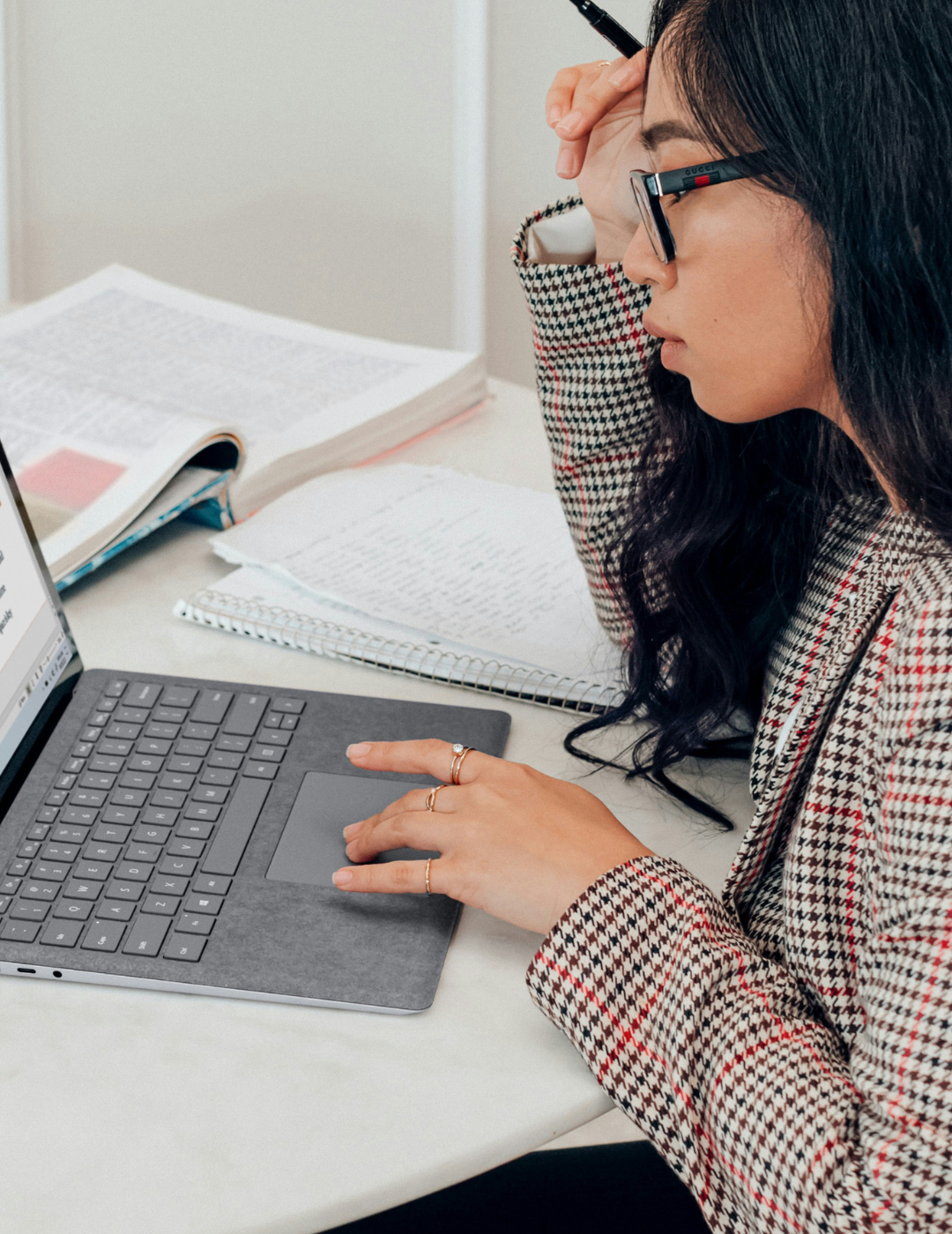How to Choose Your Website Platform: Shopify vs. Squarespace