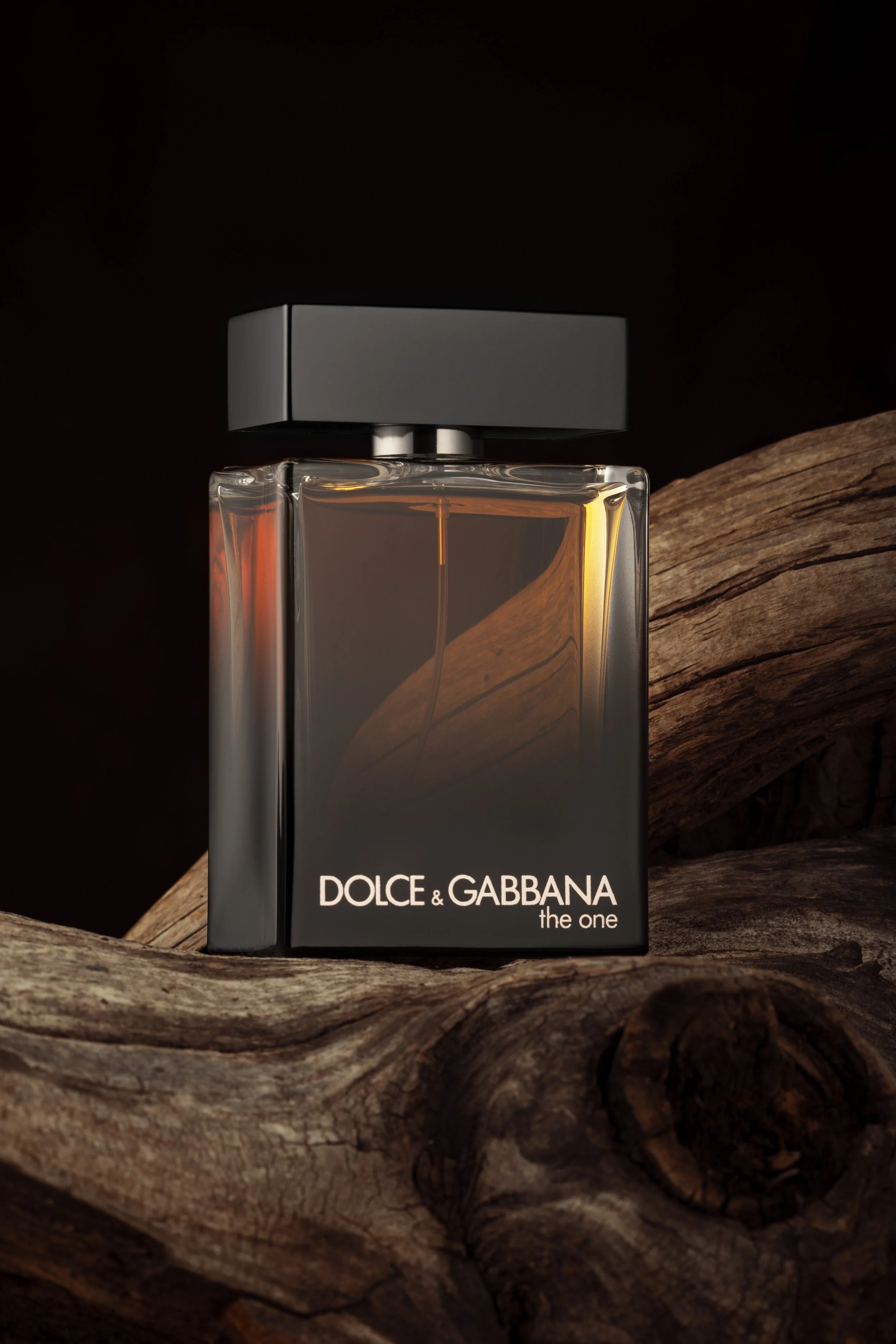 Manzo_Fragrance_Bottle0227.copy.jpg
