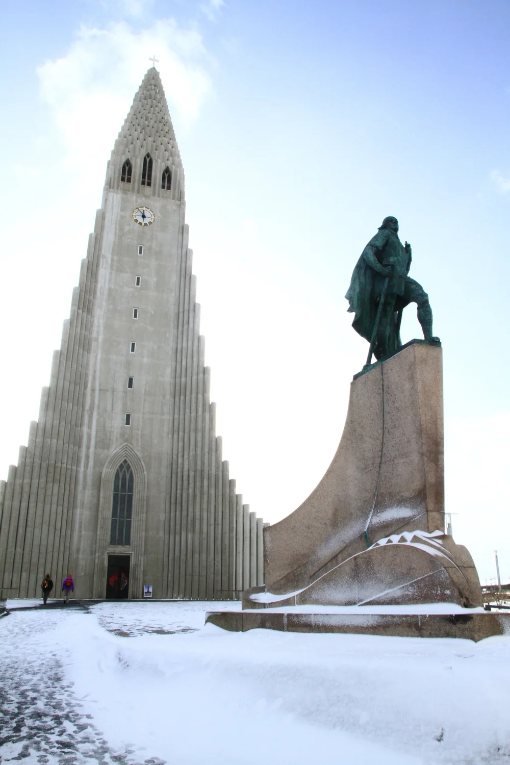 Hallgrimskirkja Church in winter