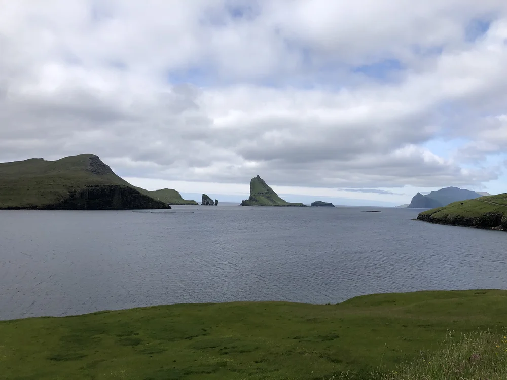 On the way to Gasadalur