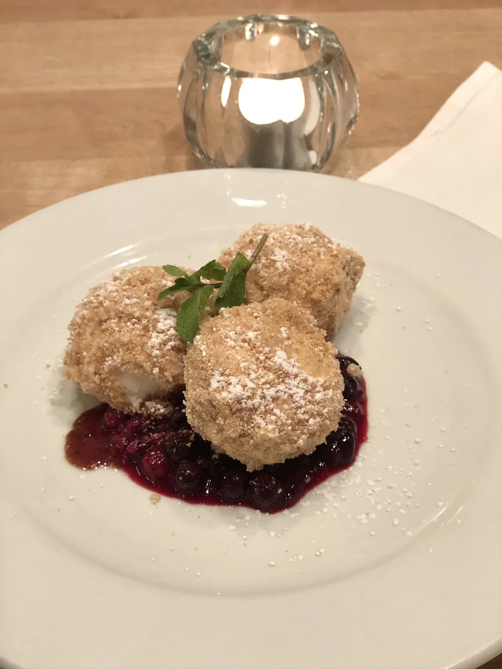 Topfen - Nougatknödel at Zum fidelen Affen