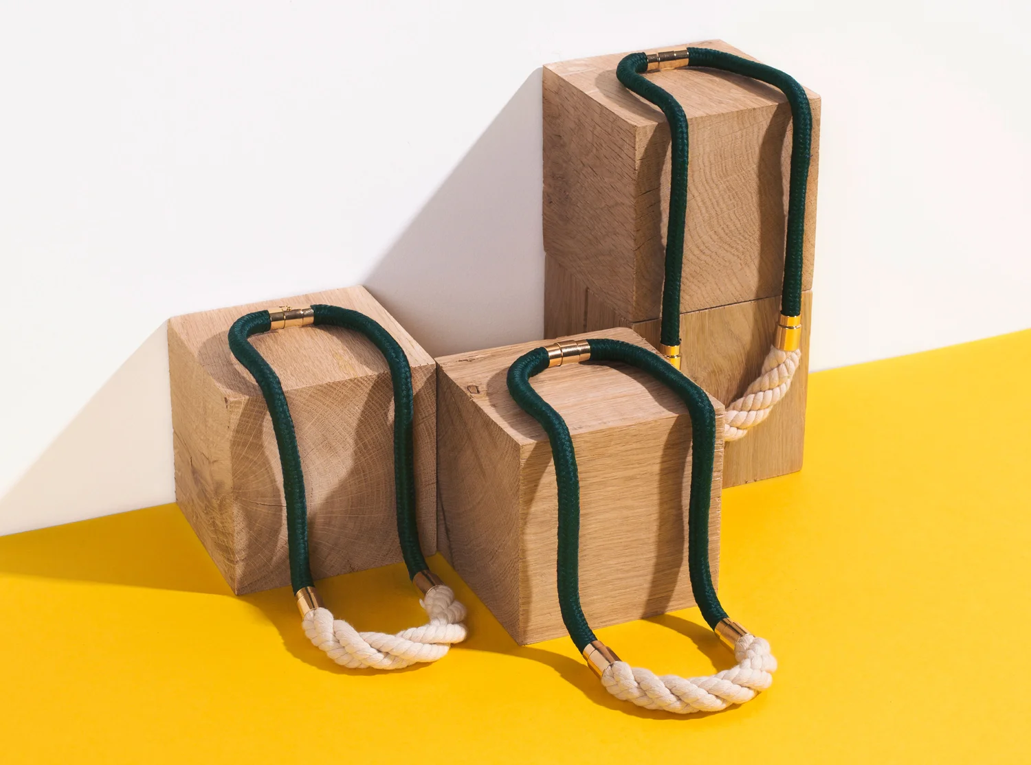 WAX-Collier.jpg