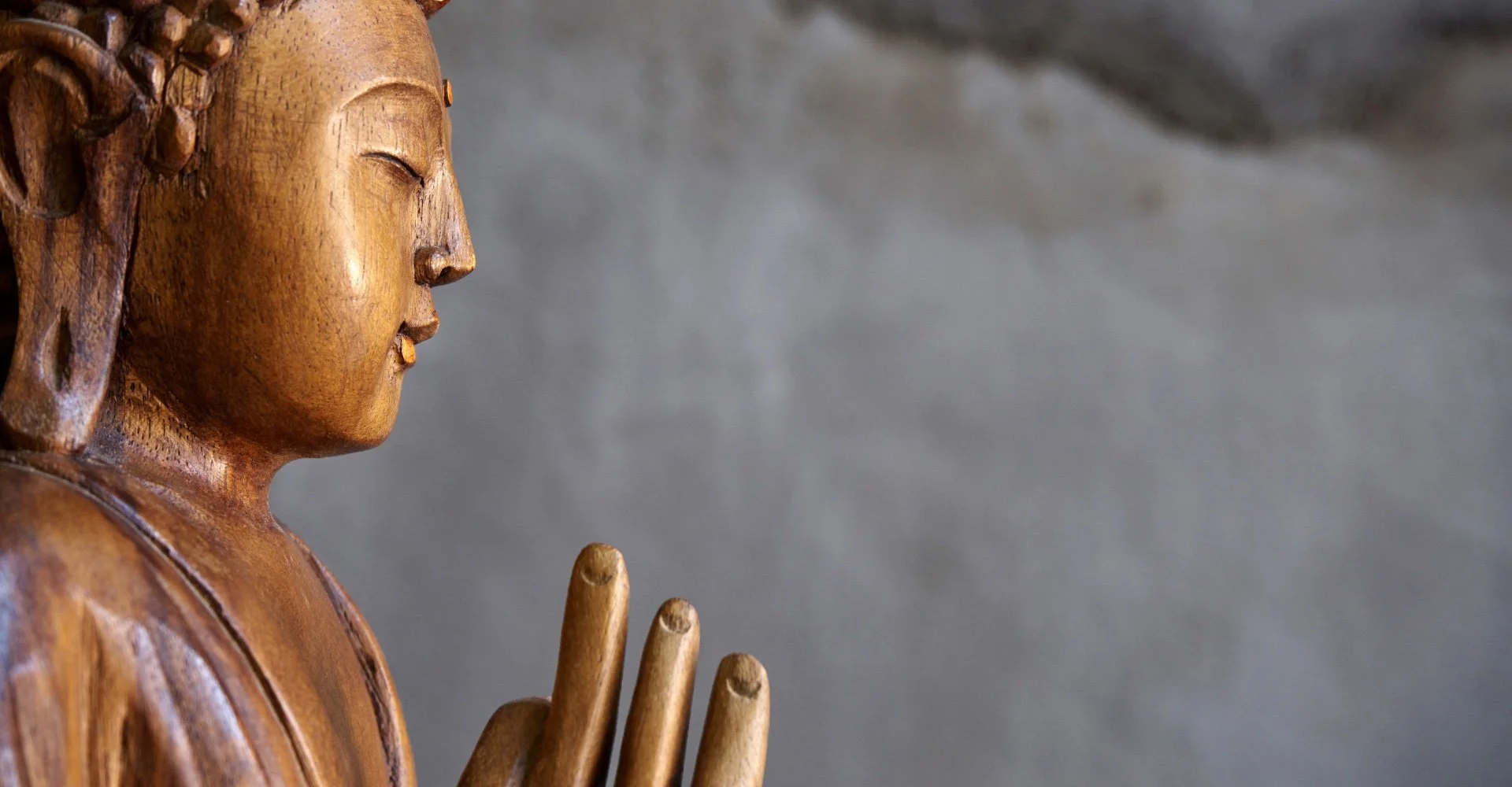 YOGA meets SILENCE