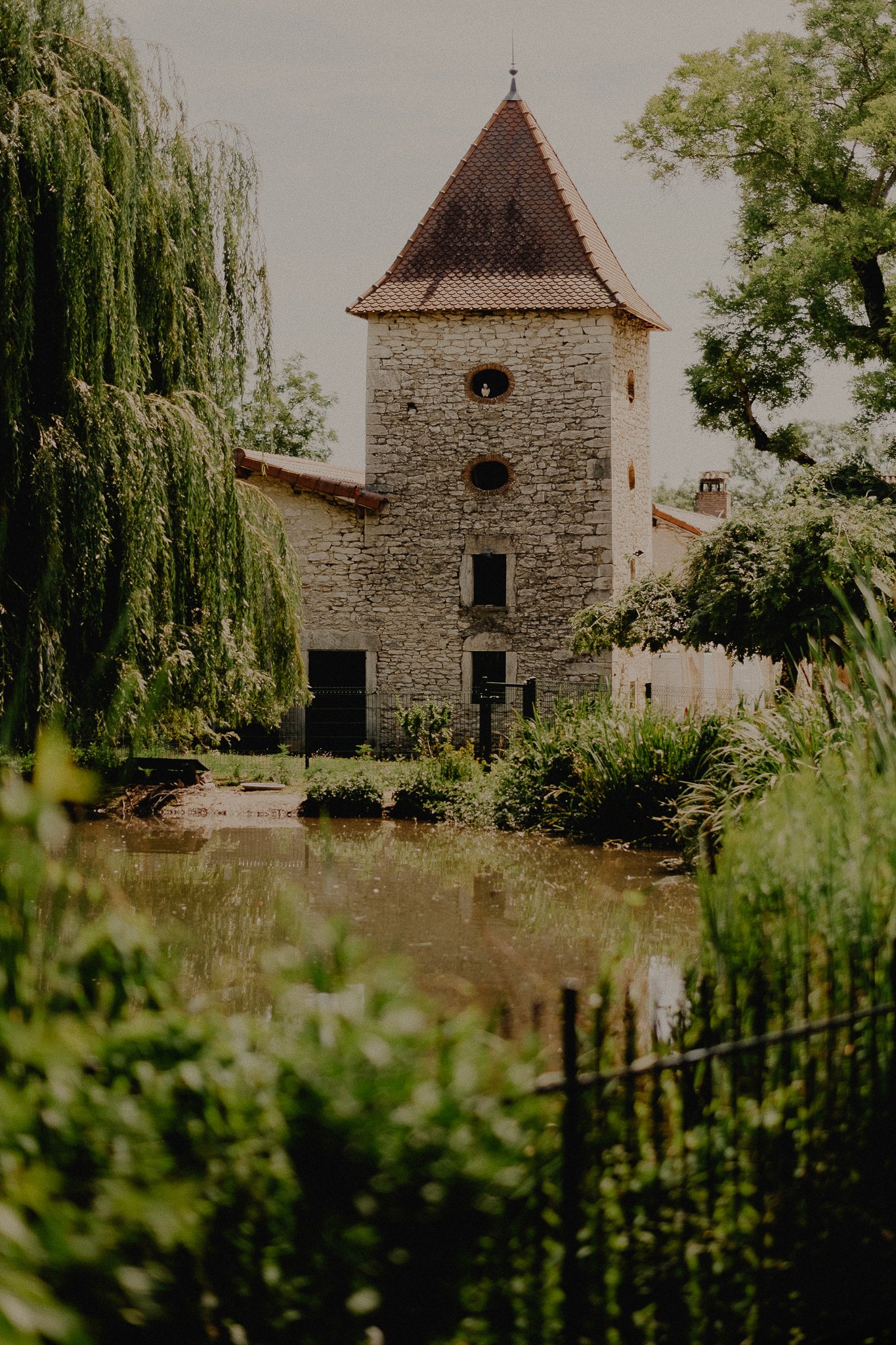 0045-20210710121033-mariage-chateau-chapeau-cornu.jpg