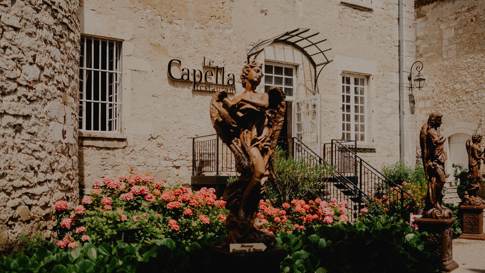 0046-20210710121042-mariage-chateau-chapeau-cornu.jpg