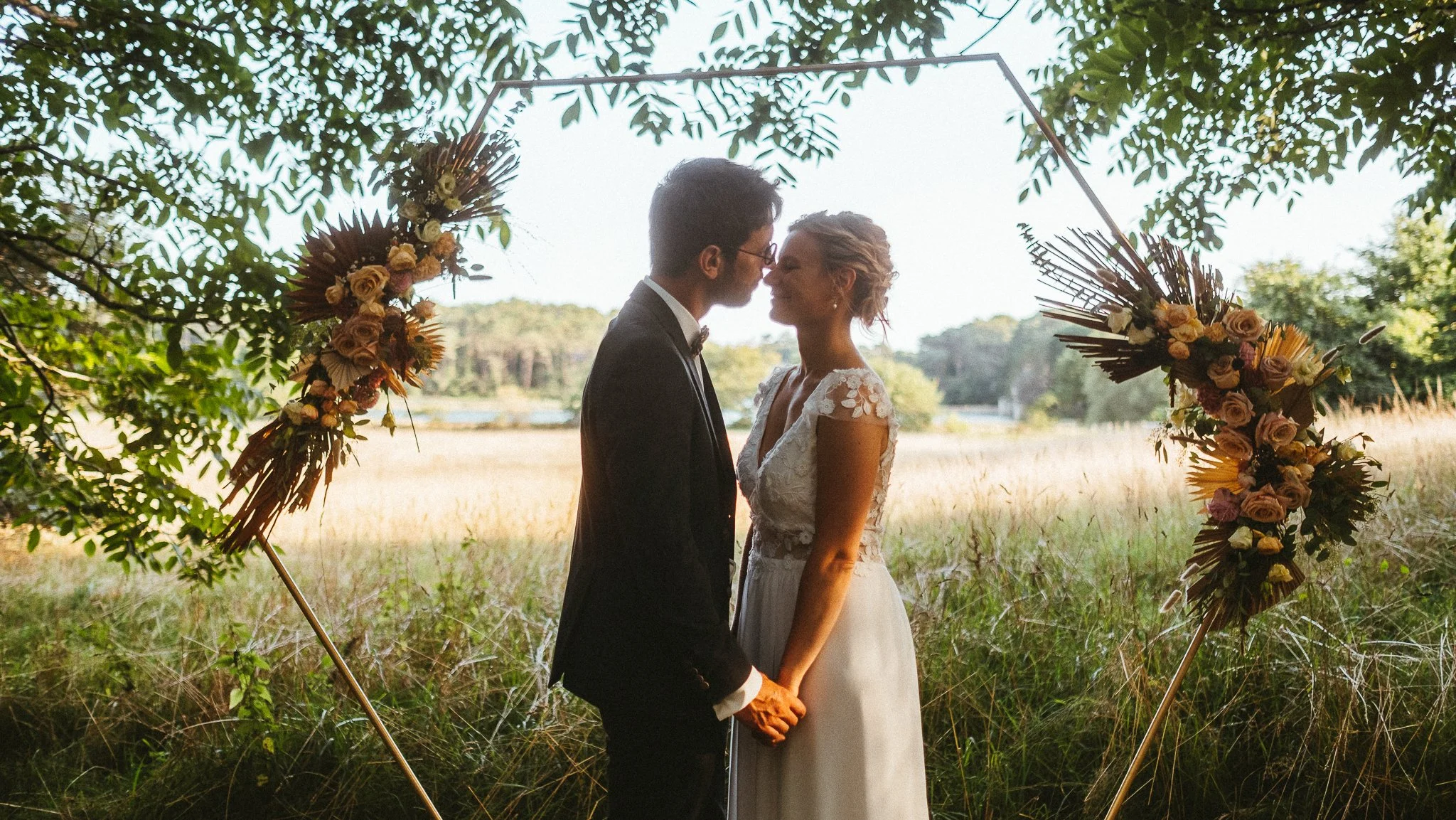 0021-20210825194150-mariage-champetre-bretagne.jpg