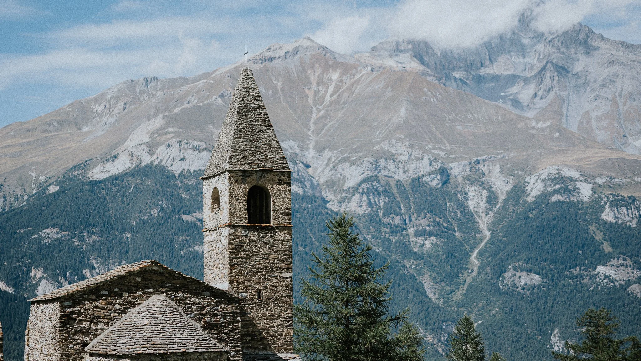 0051-mariage-fort-marie-therese-savoie-maurienne.jpg