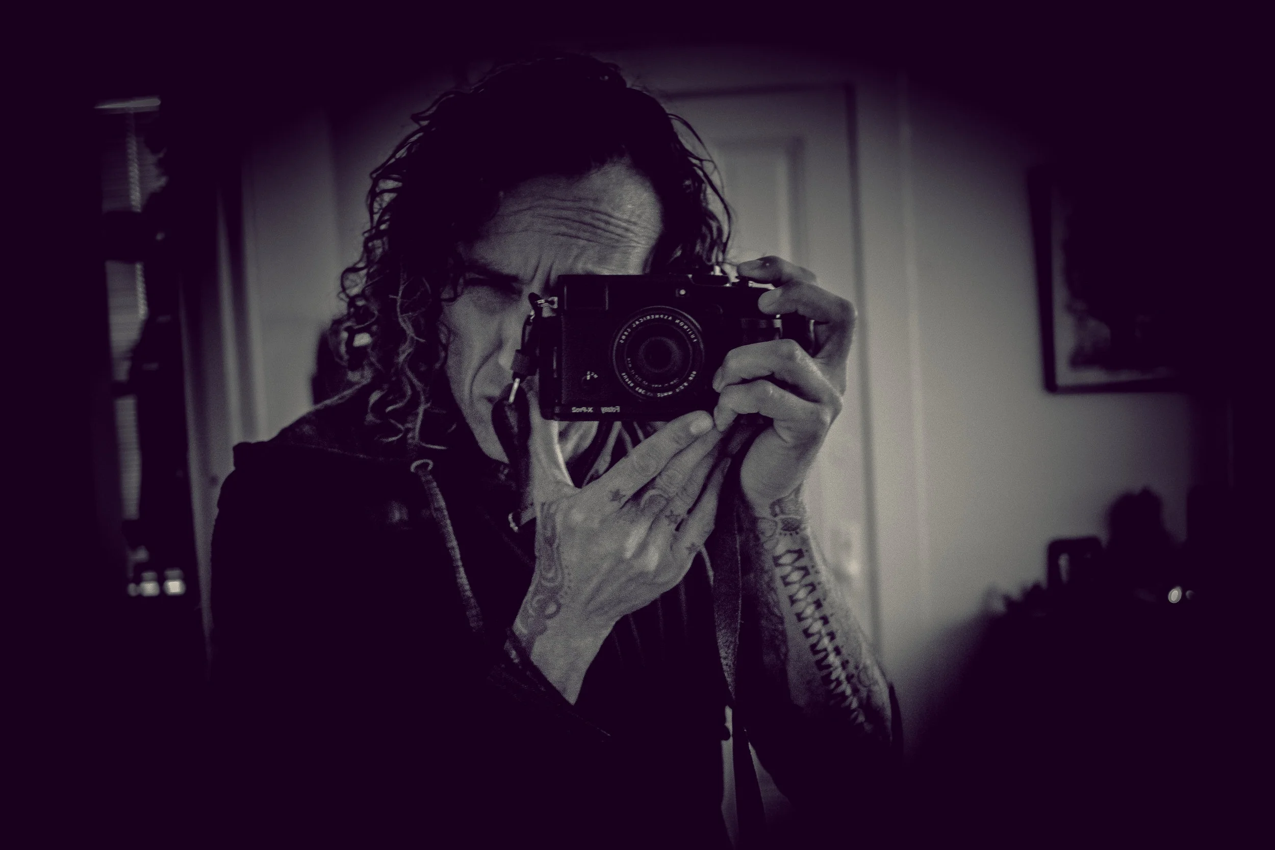 Gustavo Quepónds ~ Visual Artist / Image Maker / Wandering Eyes...